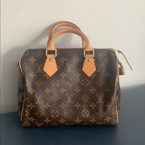 Louis Vuitton Handbags - Authentic Louis Vuitton Speedy 25